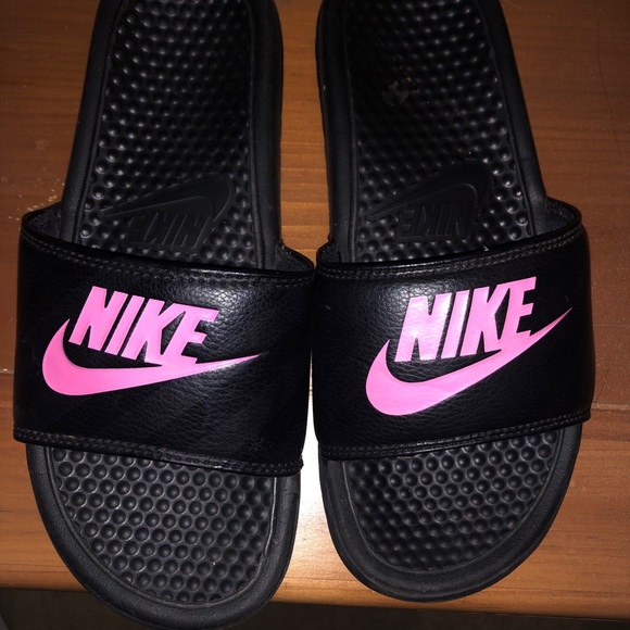 Nike Shoes - Nike slides